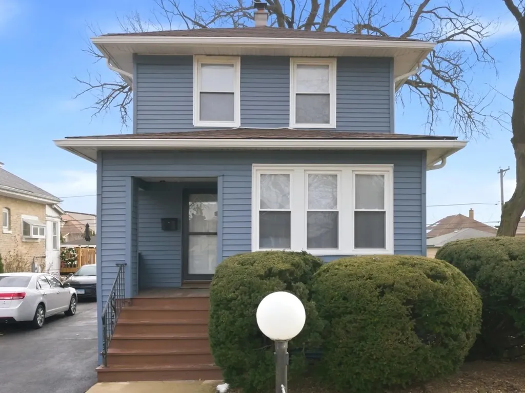 1627 South 14th Avenue Maywood IL 60153