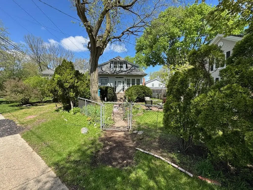 416 Illinois Road Wilmette IL 60091
