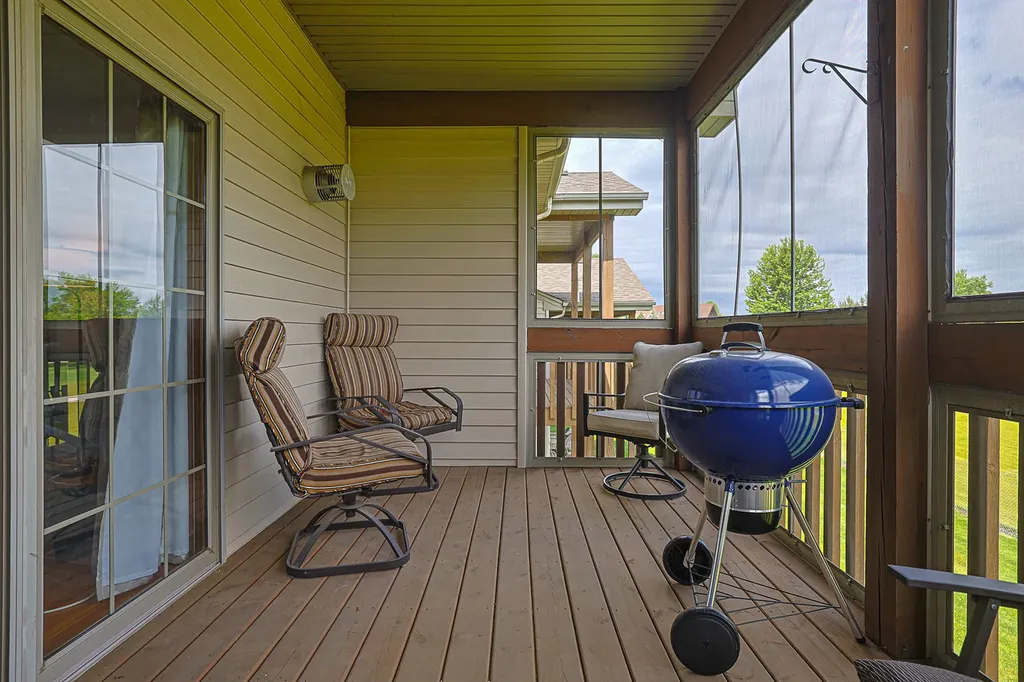 11194 Algonquin Road Huntley IL 60142