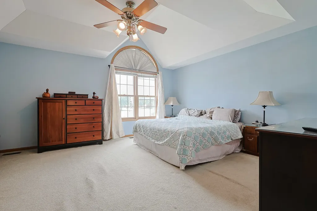 11194 Algonquin Road Huntley IL 60142