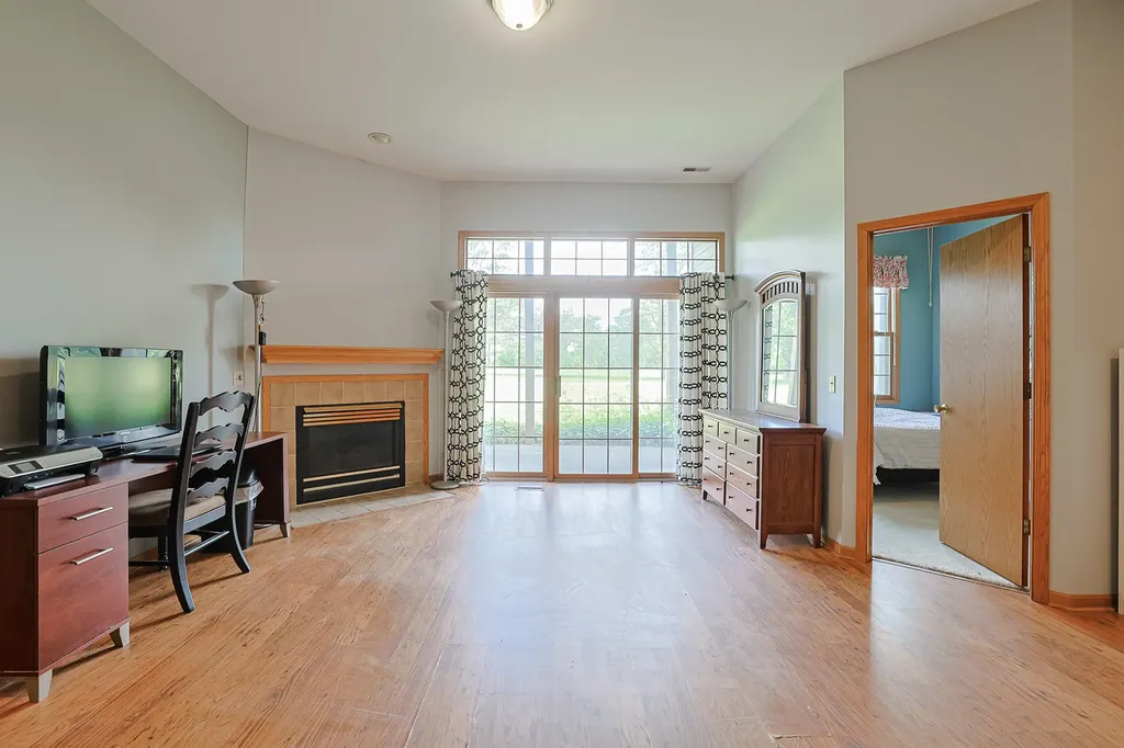 11194 Algonquin Road Huntley IL 60142