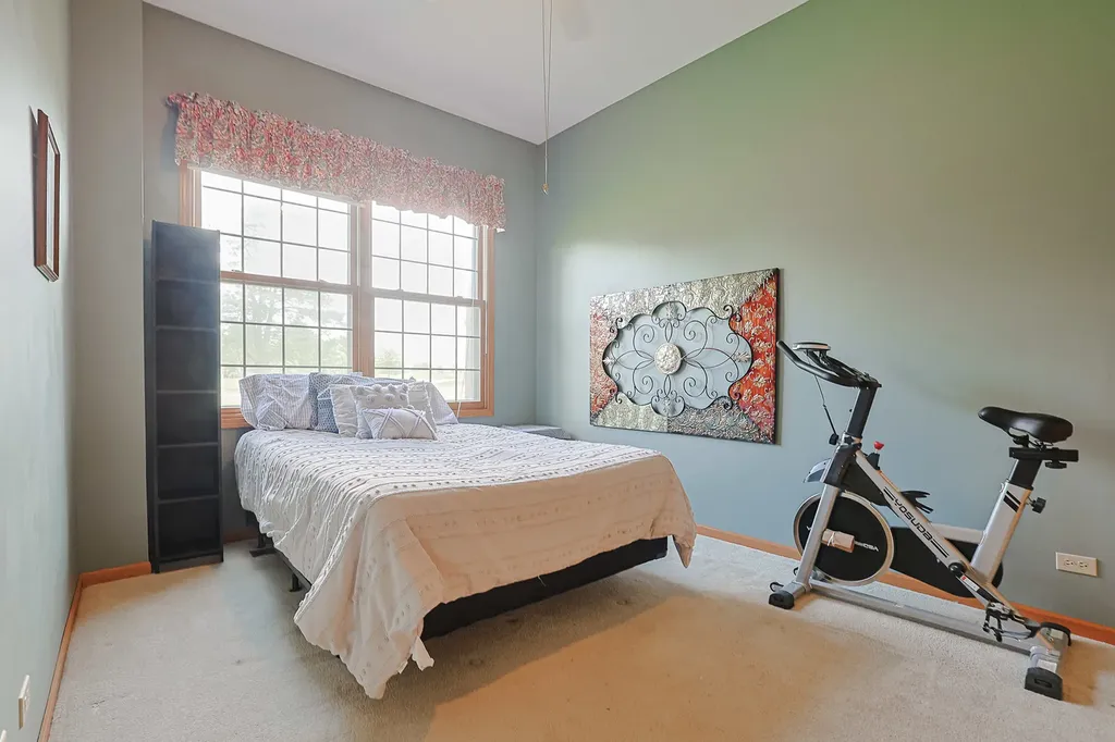 11194 Algonquin Road Huntley IL 60142