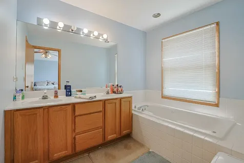 11194 Algonquin Road Huntley IL 60142