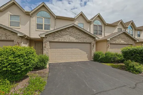 11194 Algonquin Road Huntley IL 60142