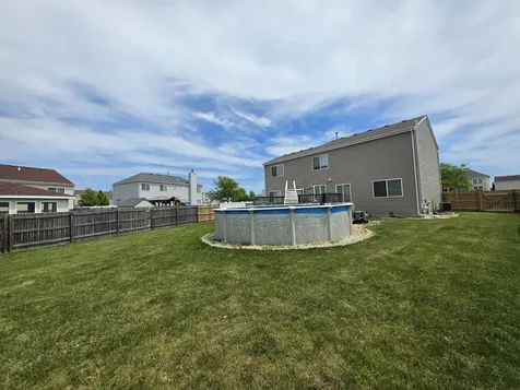 2400 Mark Avenue Zion IL 60099