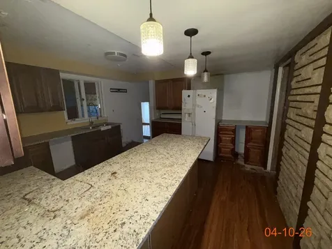 11 West 150th Street Harvey IL 60426