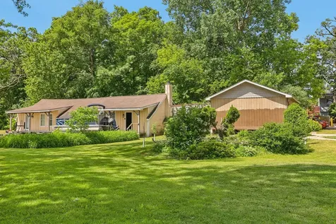 34983 Hickory Avenue Ingleside IL 60041