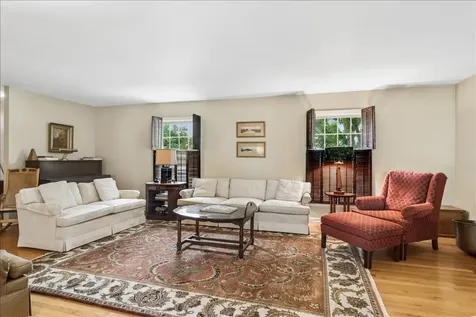 344 Wisconsin Avenue Barrington IL 60010