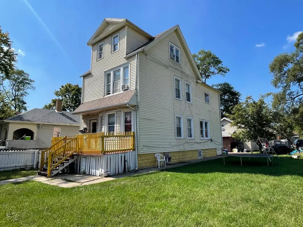 15736 Lathrop Avenue Harvey IL 60426