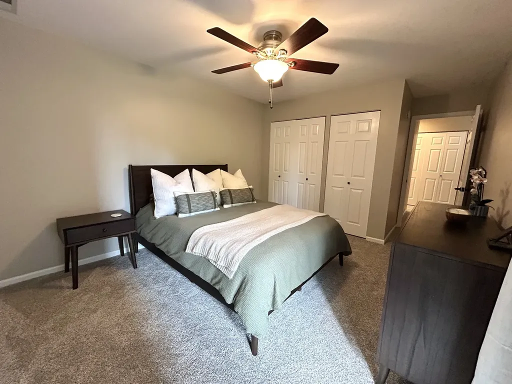 6010 Oakwood Drive Lisle IL 60532