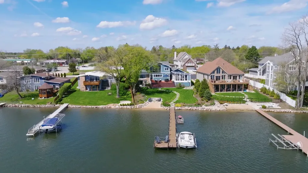 245 Sunrise Lane Lake Zurich IL 60047