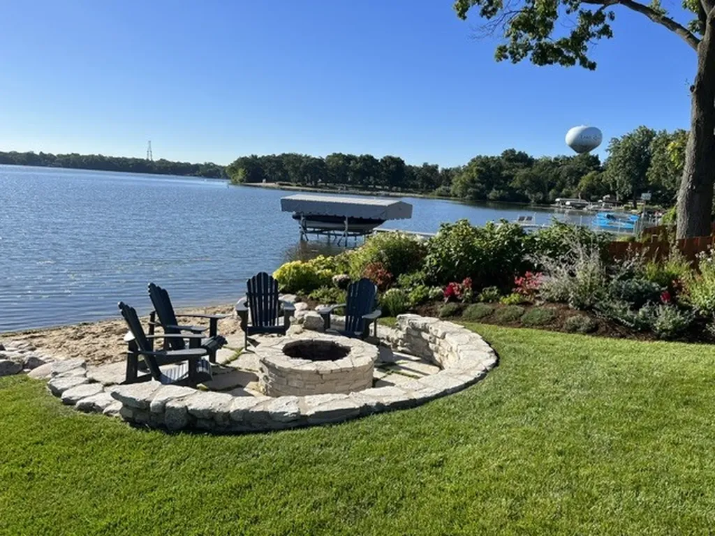 245 Sunrise Lane Lake Zurich IL 60047