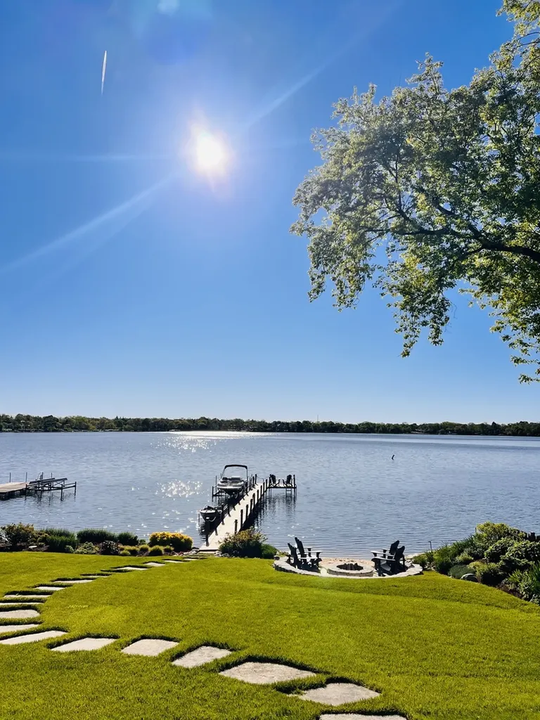 245 Sunrise Lane Lake Zurich IL 60047