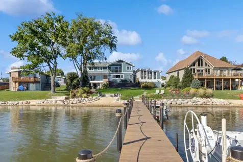 245 Sunrise Lane Lake Zurich IL 60047