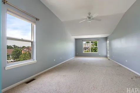 617 Donegal Drive Elgin IL 60123