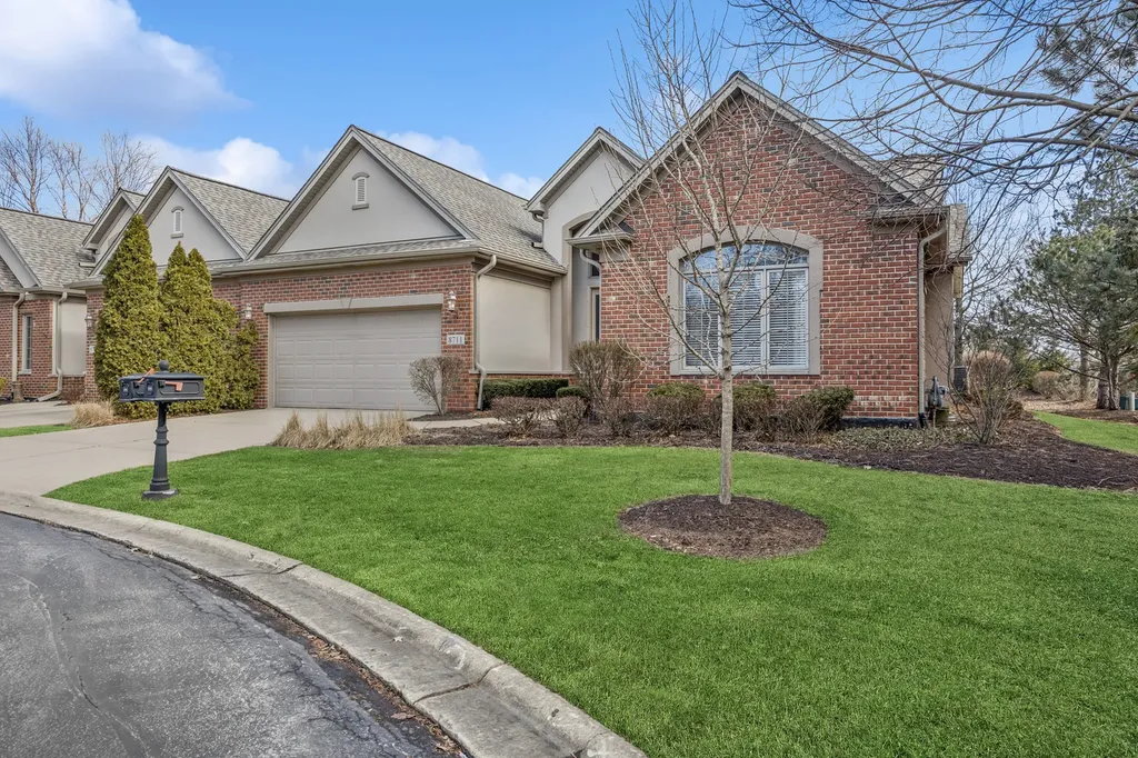 8711 Berkley Court Orland Park IL 60462