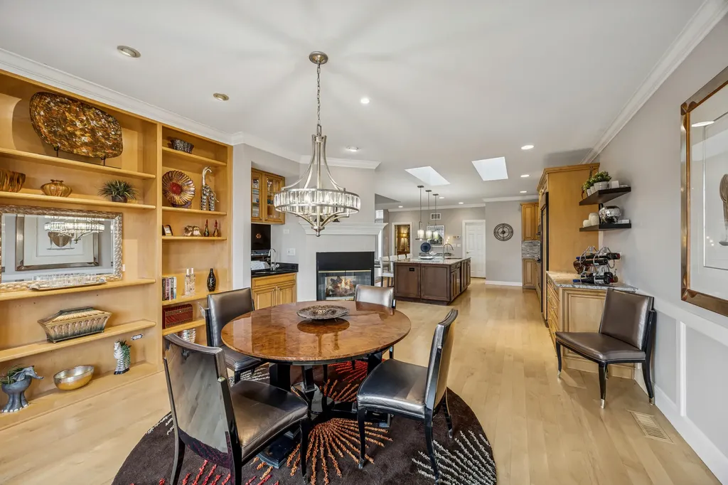 8711 Berkley Court Orland Park IL 60462