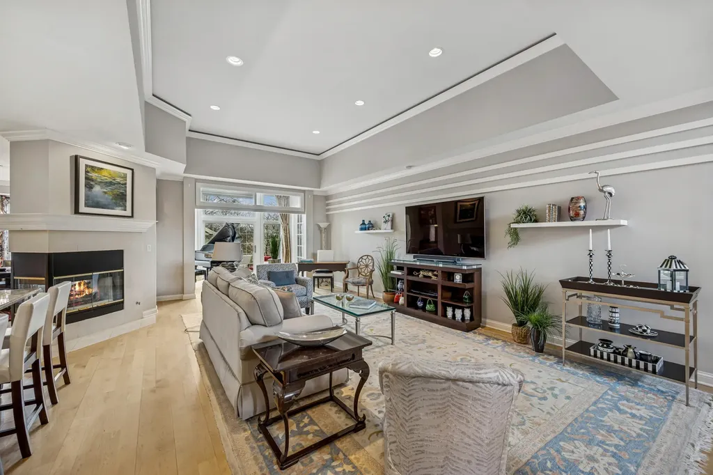 8711 Berkley Court Orland Park IL 60462