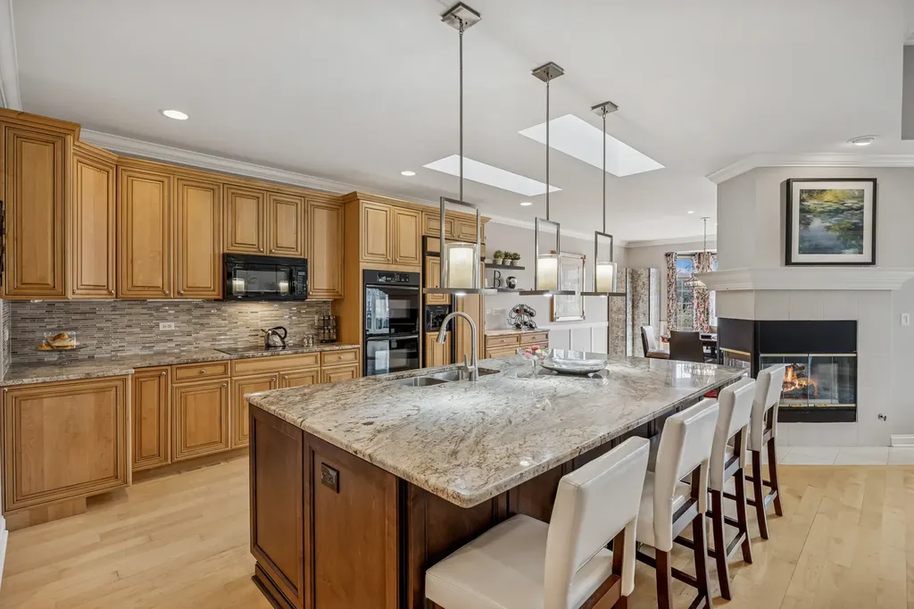 8711 Berkley Court Orland Park IL 60462