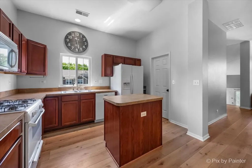 2449 Wilton Lane Aurora IL 60502