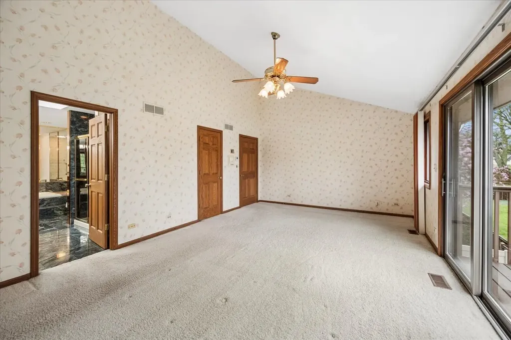 6037 Dunham Road Downers Grove IL 60516