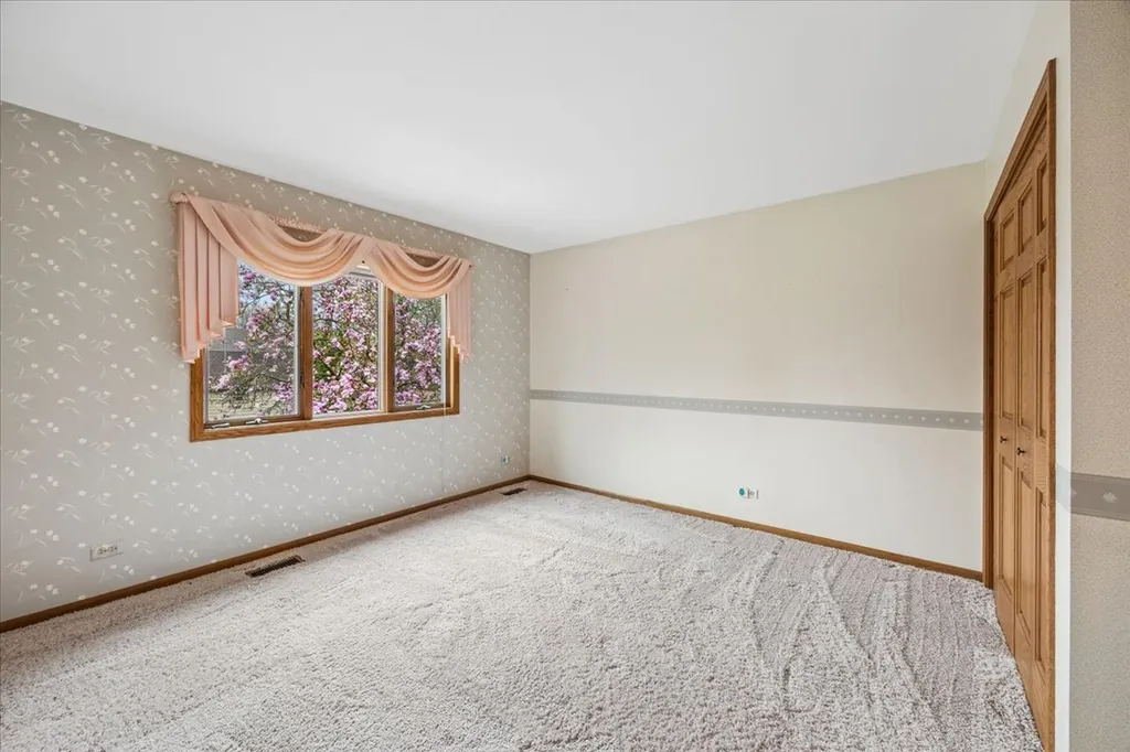 6037 Dunham Road Downers Grove IL 60516