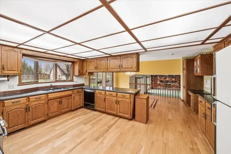 6037 Dunham Road Downers Grove IL 60516