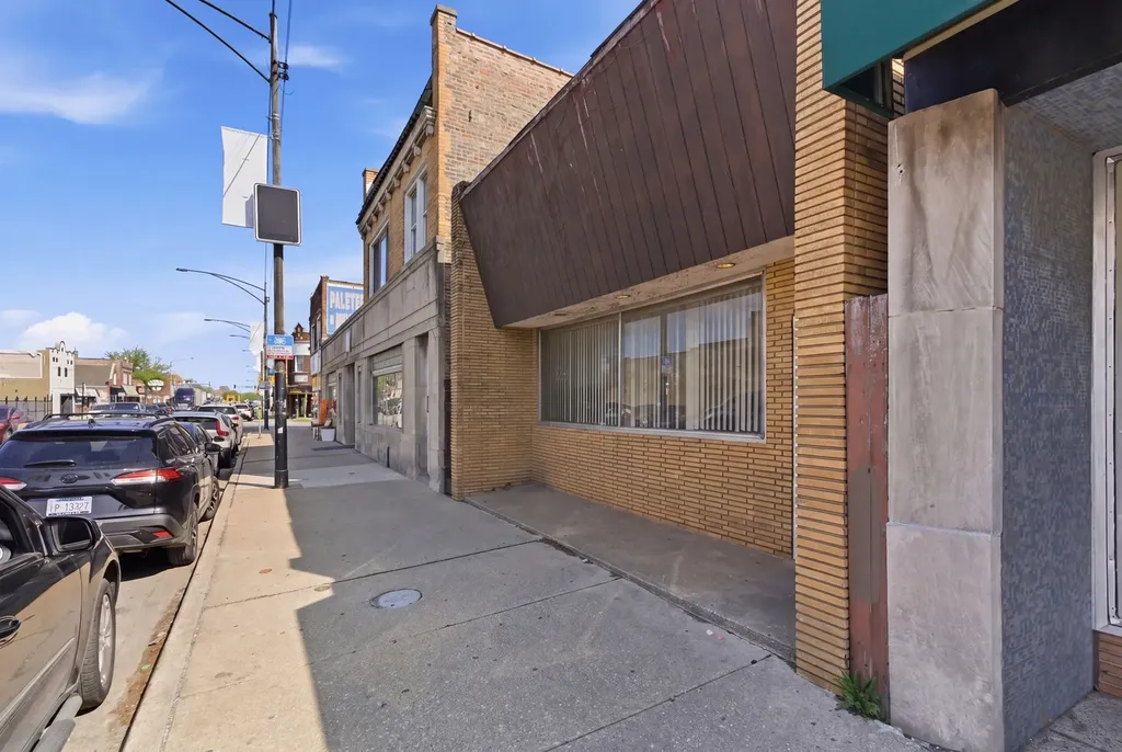 2643 West 51st Street Chicago IL 60632
