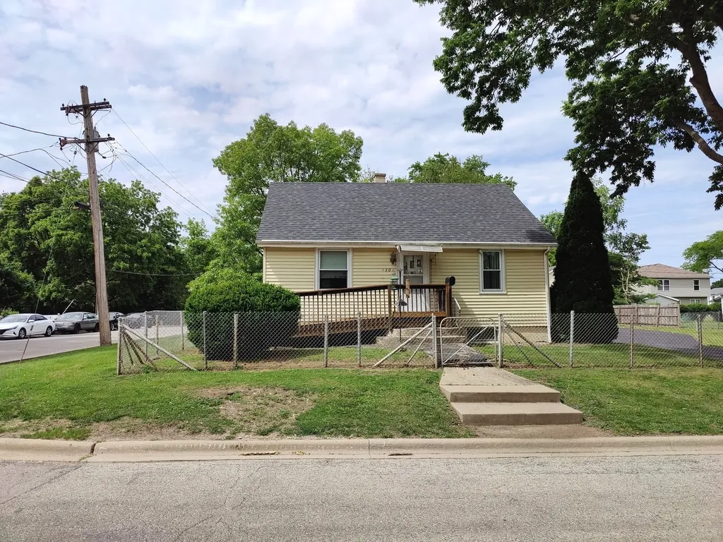 1201 Fairchild Avenue Joliet IL 60432