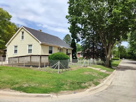 1201 Fairchild Avenue Joliet IL 60432