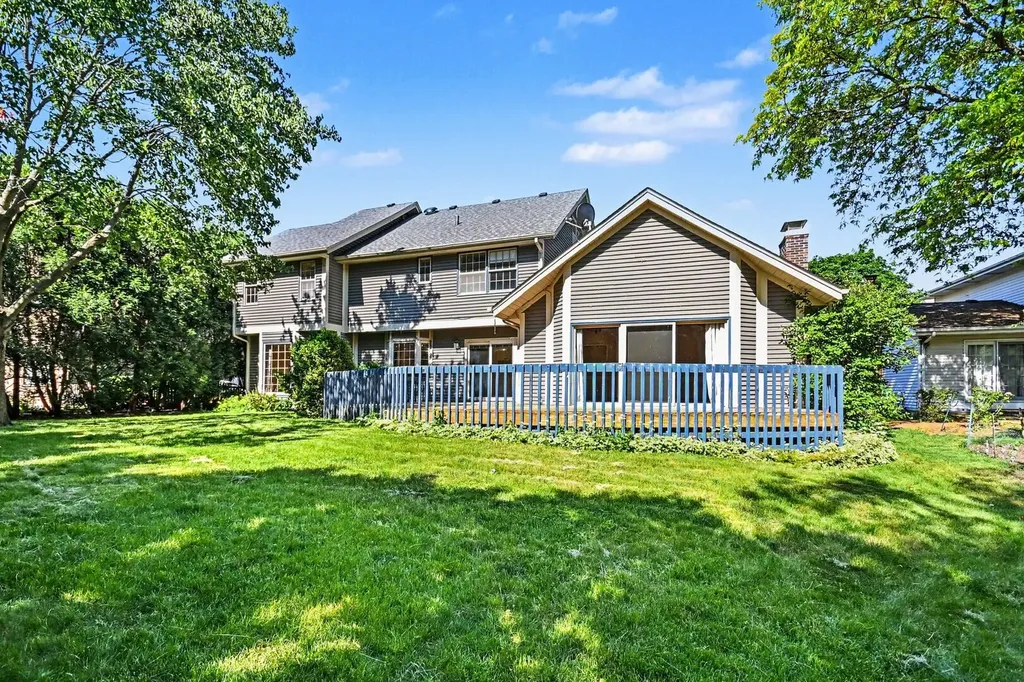 7221 Webster Street Downers Grove IL 60516