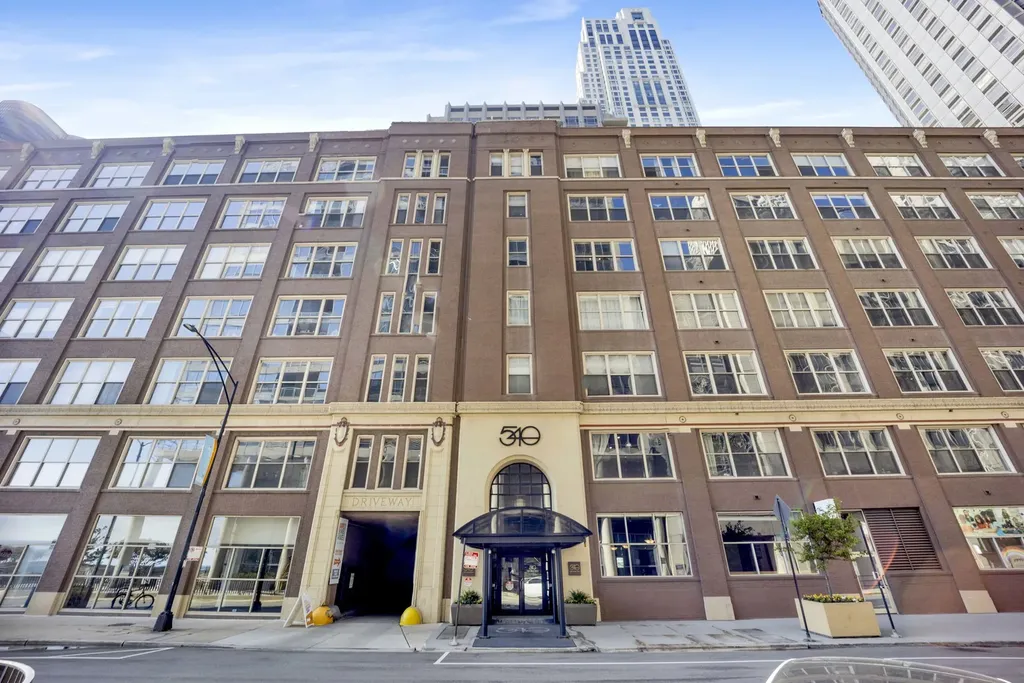 540 North Lake Shore Drive Chicago IL 60611