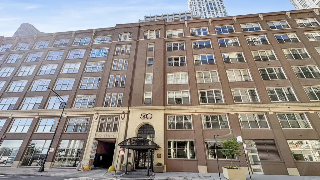 540 North Lake Shore Drive Chicago IL 60611