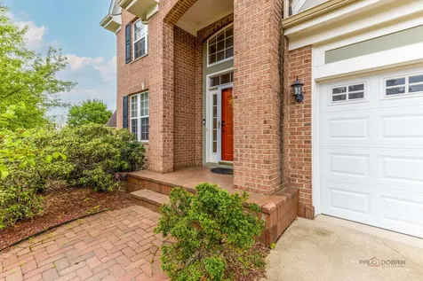 332 Colonial Drive Vernon Hills IL 60061