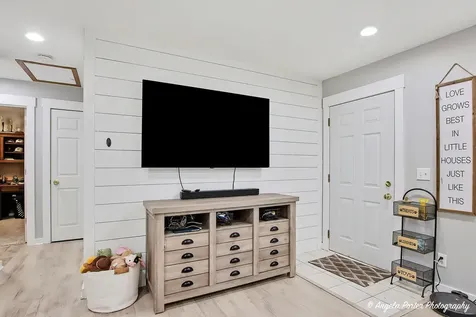 2509 Walnut Drive Wonder Lake IL 60097