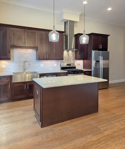4 North Aberdeen Street Chicago IL 60607