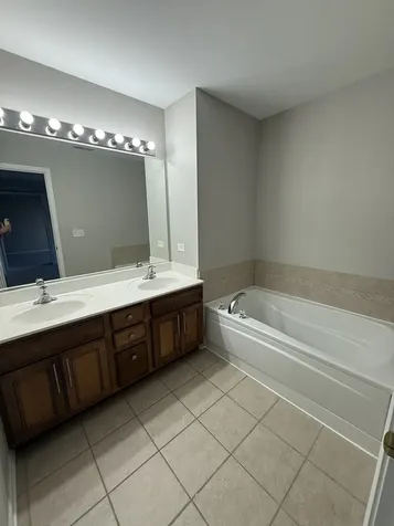 2265 Pembridge Drive Lake In The Hills IL 60156