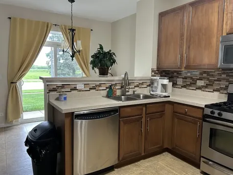 2265 Pembridge Drive Lake In The Hills IL 60156