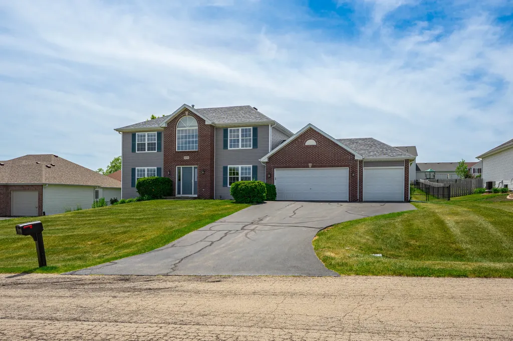 676 Elberon Way Roscoe IL 61073