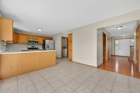 676 Elberon Way Roscoe IL 61073