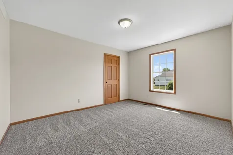 676 Elberon Way Roscoe IL 61073