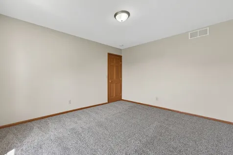 676 Elberon Way Roscoe IL 61073