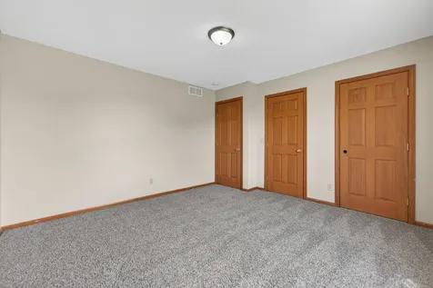 676 Elberon Way Roscoe IL 61073