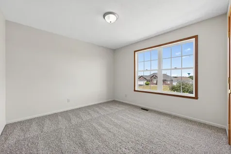 676 Elberon Way Roscoe IL 61073