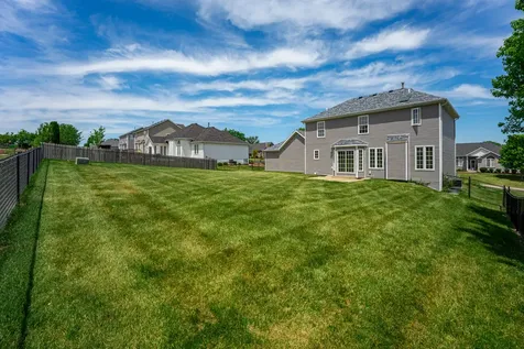676 Elberon Way Roscoe IL 61073