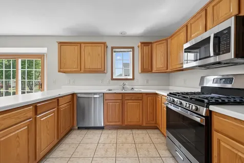 676 Elberon Way Roscoe IL 61073