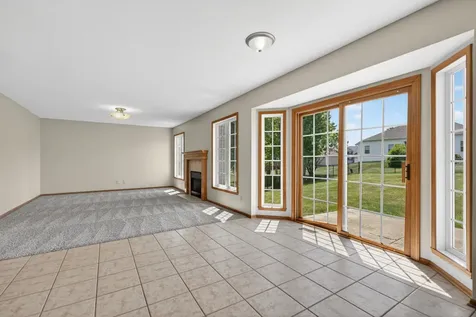 676 Elberon Way Roscoe IL 61073