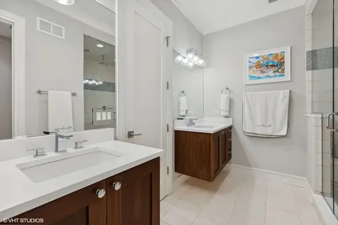 1046 West Altgeld Street Chicago IL 60614