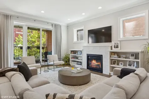 1046 West Altgeld Street Chicago IL 60614