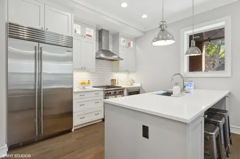 1046 West Altgeld Street Chicago IL 60614